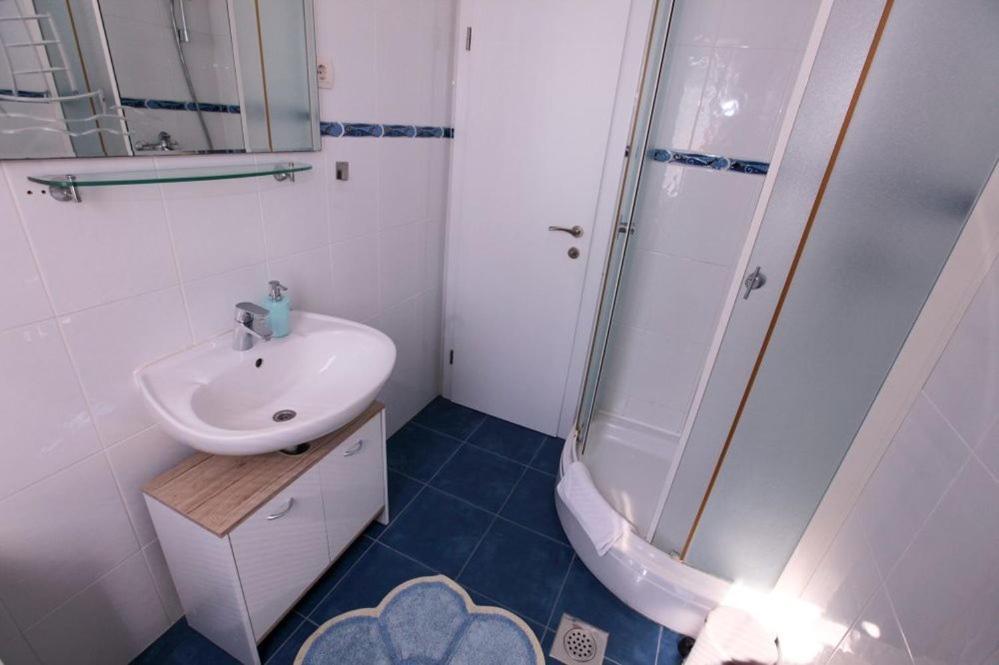 Apartments Luka Rogoznica  Dış mekan fotoğraf